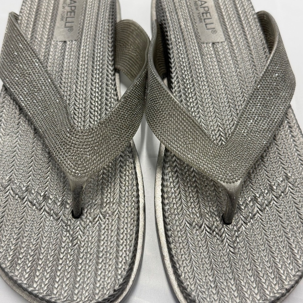 Capelli New York Womens Silver Metallic Glitter Platform Flip Flop Sandals 9 - Picture 3 of 8